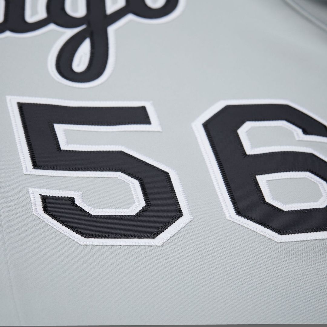 Chicago White Sox Mark Buehrle Mitchell & Ness Gray 2005 Throwback Authentic Jersey