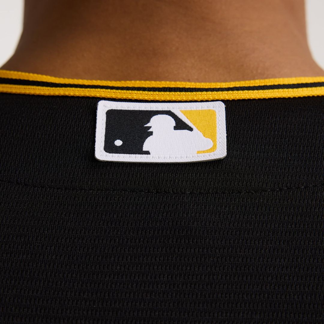 Pittsburgh Pirates Nike Black Alternate Replica Team Jersey